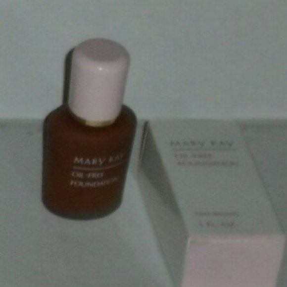 Oil Free Deep Bronze #1094 Foundation Oily Skin - Picture 2 of 3